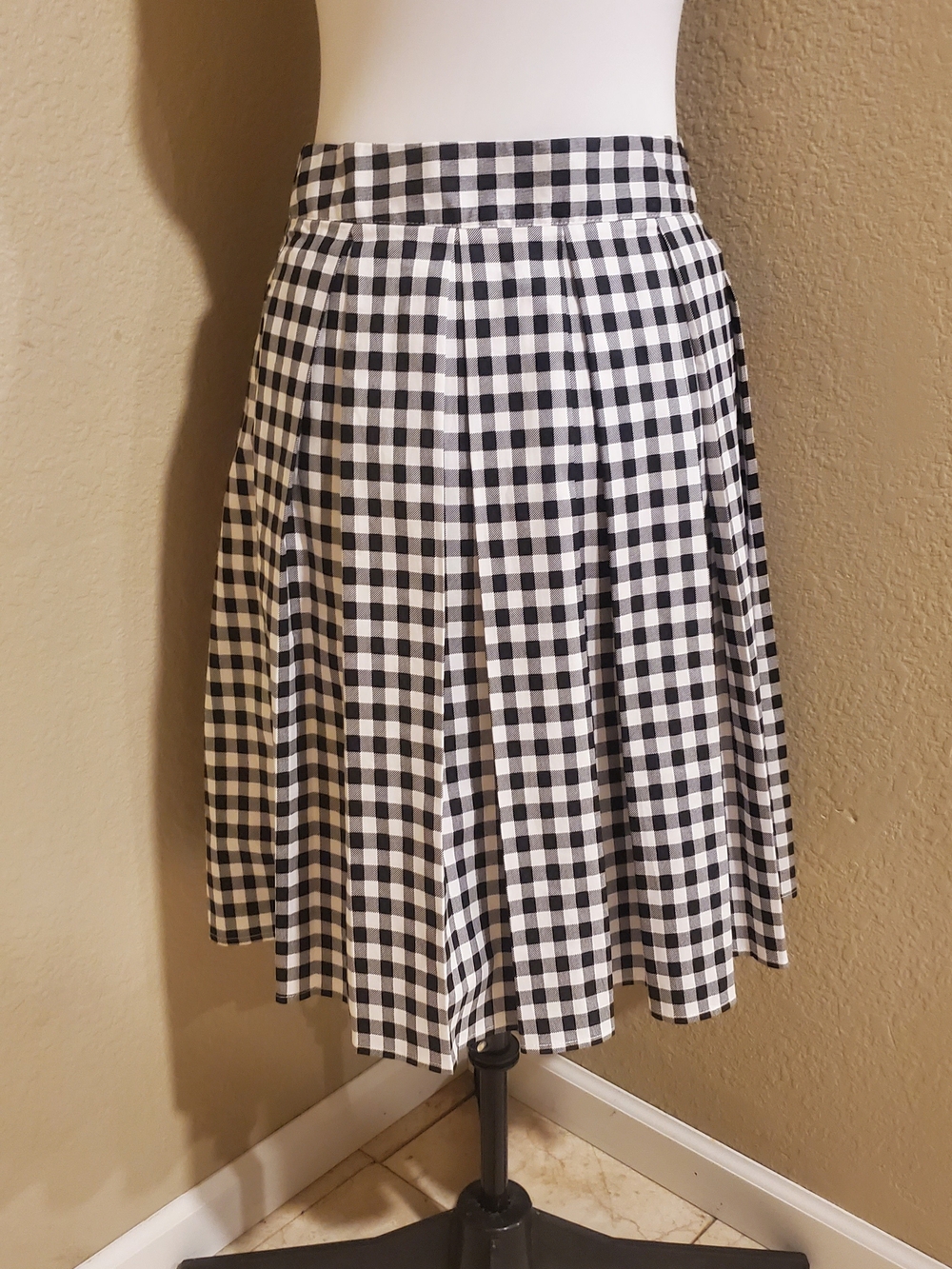 Black and White Gingham Pleated Skirt